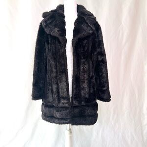 Vintage Black Faux Fur Coat – Union Made USA (ILGWU) - Women's Luxury Outerwear